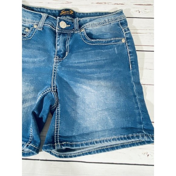 Seven7 Jean Shorts Womens Size 6 Denim Some Stretch 5.5” Inseam Embroidered - Picture 6 of 10